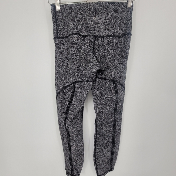 LULULEMON high waist wunder under HR SE mesh black and white leggings size 6 - Picture 3 of 7